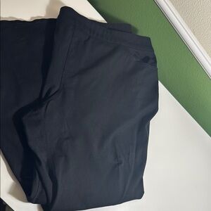 Women’s Black Pull-on Pants